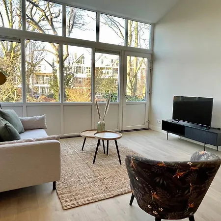 Detailed 1 Bedroom Serviced 63m2 -mnl D- Appartement Rotterdam